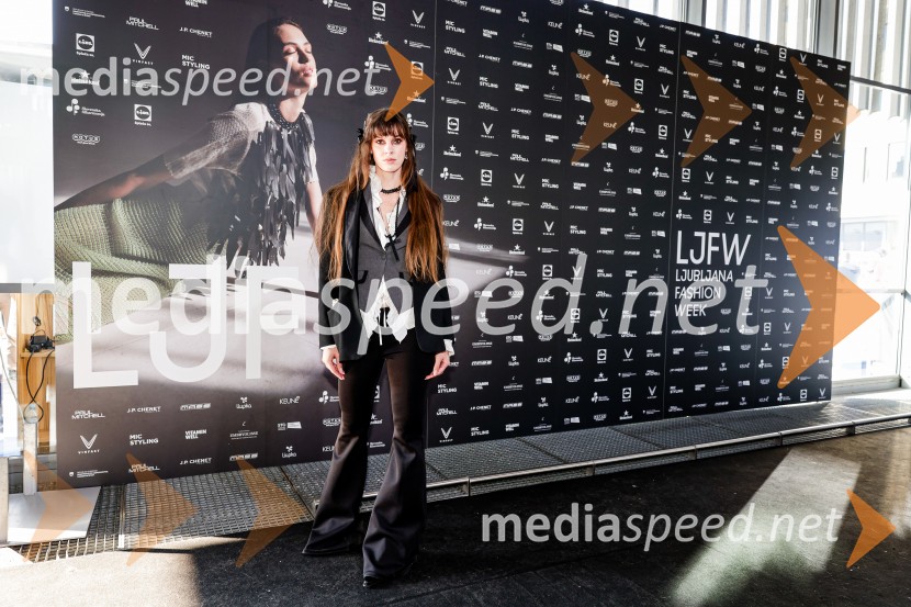 Fashion Week 2025, tretji dan postregel z eksplozijo mladostne ustvarjalnosti