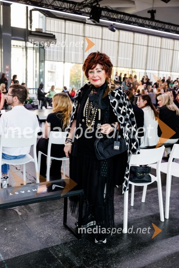  Zdenka  Kahne, lastnica Kozmetične hiše KahneFashion Week 2025, tretji dan postregel z eksplozijo mladostne ustvarjalnosti