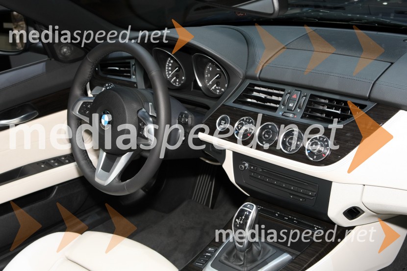 BMW Z4 sDrive35i, notranjostBMW Z4 sDrive35i