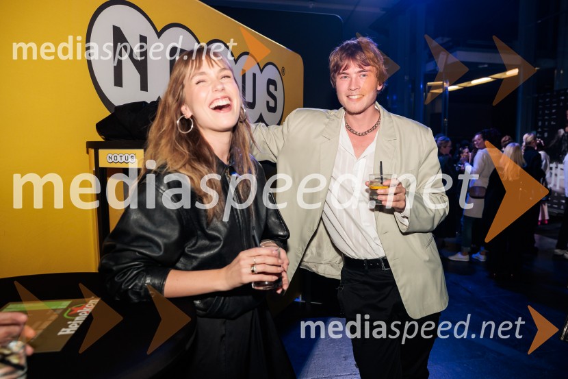  Melani Mekicar, radijska in televizijska voditeljica;  Kris  Guštin, Joker OutFashion Week 2025, tretji dan postregel z eksplozijo mladostne ustvarjalnosti