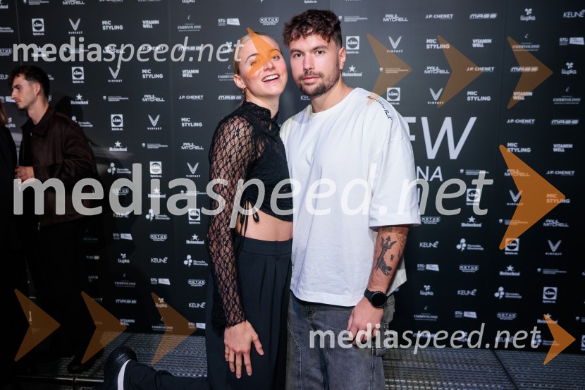  ... ;  Neža Klančar, plavalka;  ... Fashion Week 2025, tretji dan postregel z eksplozijo mladostne ustvarjalnosti