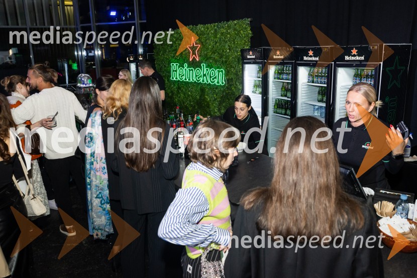  Manja Stević, voditeljica, Jutro na PlanetuFashion Week 2025, tretji dan postregel z eksplozijo mladostne ustvarjalnosti