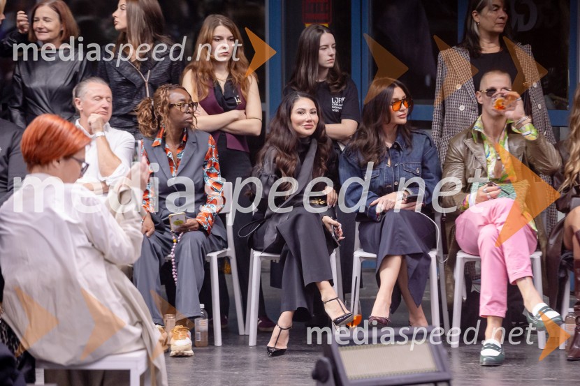  ... ;  ... ;  Klemen Slakonja, igralec, komik in TV voditelj;  ... ;  ... ;  ... ;  ... ;  ... Fashion Week 2025, tretji dan postregel z eksplozijo mladostne ustvarjalnosti