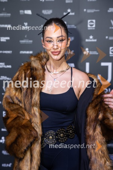  Gaja Prestor, pevkaFashion Week 2025, tretji dan postregel z eksplozijo mladostne ustvarjalnosti