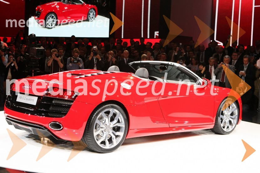 Audi R8 5.2 quattroAudi R8 5.2 quattro