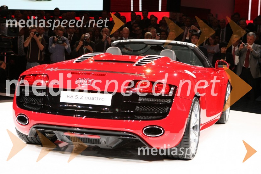 Audi R8 5.2 quattroAudi R8 5.2 quattro