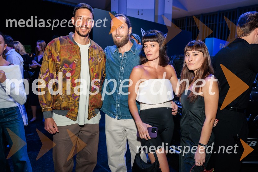  Bojan Semen, art direktor skupine flowiogroup;  ... ;  ... ;  ... Fashion Week 2025, tretji dan postregel z eksplozijo mladostne ustvarjalnosti