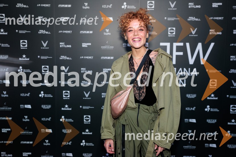 Fashion Week 2025, tretji dan postregel z eksplozijo mladostne ustvarjalnosti