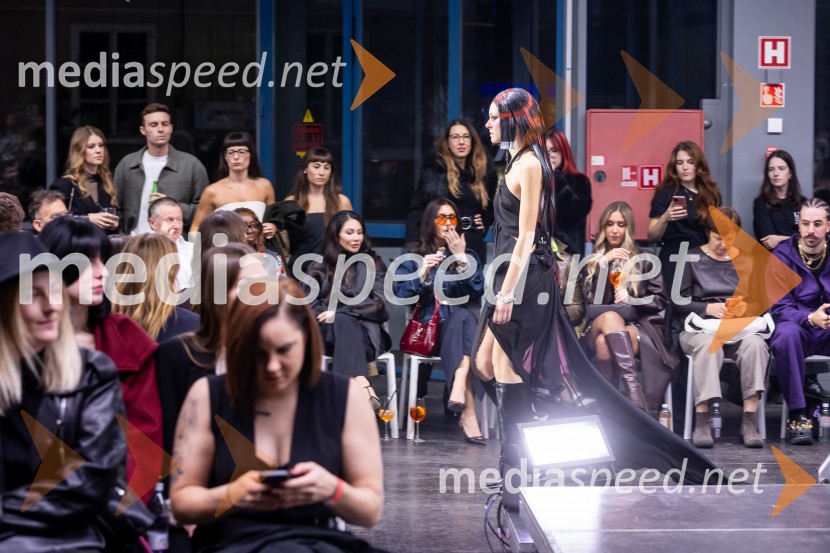  Sofia Goggia, smučarka (Italija);  ... ;  ... Fashion Week 2025, tretji dan postregel z eksplozijo mladostne ustvarjalnosti