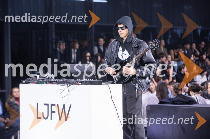  Ivo Boscarol, podjetnik, generalni direktor Pipistrel d.o.o.Fashion Week 2025, tretji dan postregel z eksplozijo mladostne ustvarjalnosti