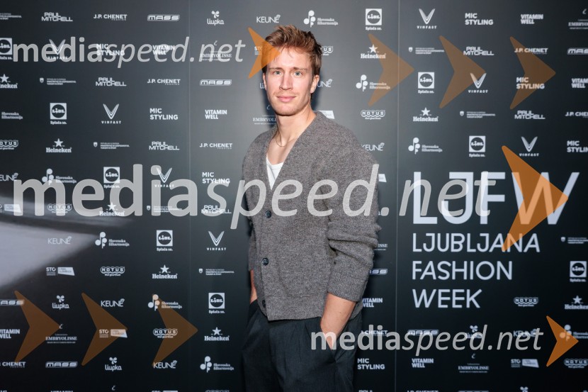 Fashion Week 2025, tretji dan postregel z eksplozijo mladostne ustvarjalnosti