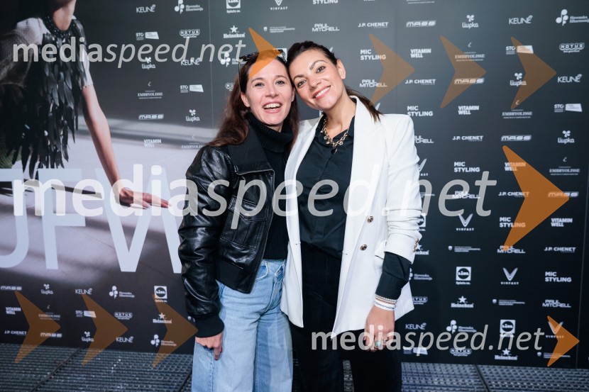  Petra Marc, novinarka, RTV Slovenija;  Tjaša Perko, kaskaderka in blogerkaFashion Week 2025, tretji dan postregel z eksplozijo mladostne ustvarjalnosti