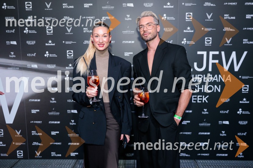  Špela Štamol, glavna urednica in vodja projekta GRAZIA Beauty Awards;  Tibor Golob, fotografFashion Week 2025, tretji dan postregel z eksplozijo mladostne ustvarjalnosti