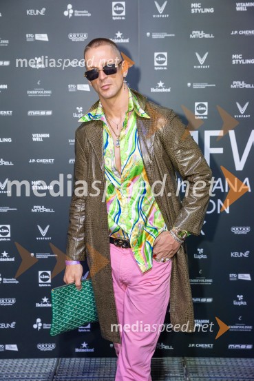  Igor Mikić, fitnes trenes, voditeljFashion Week 2025, tretji dan postregel z eksplozijo mladostne ustvarjalnosti