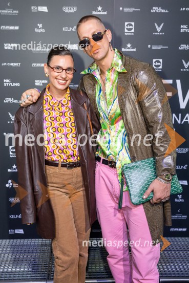  ... ;  Rok  Klobučar, glasbena skupina MRFYFashion Week 2025, tretji dan postregel z eksplozijo mladostne ustvarjalnosti