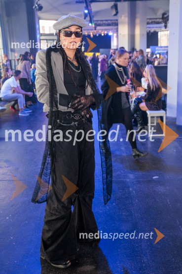  Mia Puhar Rodin - Masayah, pevkaFashion Week 2025, tretji dan postregel z eksplozijo mladostne ustvarjalnosti