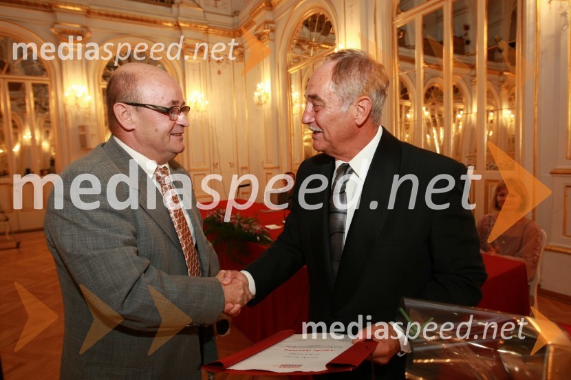 Vlado Novak, igralec in Rudi Moge, nekdanji poslanec DZ90 let Slovenskega narodnega gledališča Maribor