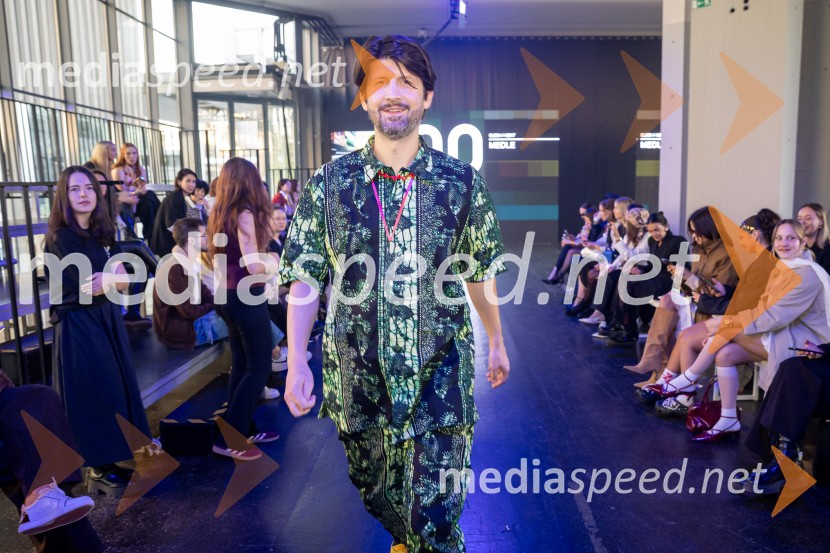  Tomaž Mihelič - Marlenna, član skupine SestreFashion Week 2025, tretji dan postregel z eksplozijo mladostne ustvarjalnosti