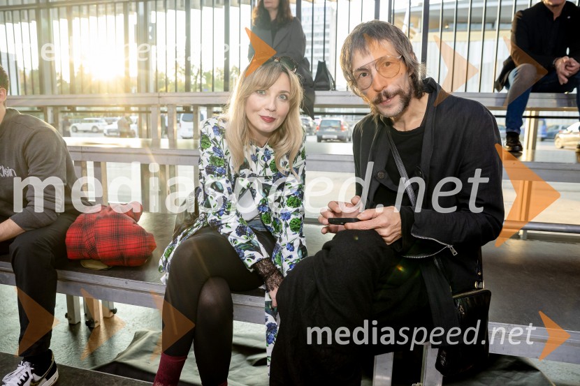  Melita Kontrec, novinarka kulture TV Slovenija;  ... Fashion Week 2025, tretji dan postregel z eksplozijo mladostne ustvarjalnosti