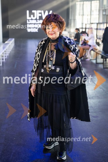  Zdenka  Kahne, lastnica Kozmetične hiše KahneFashion Week 2025, tretji dan postregel z eksplozijo mladostne ustvarjalnosti