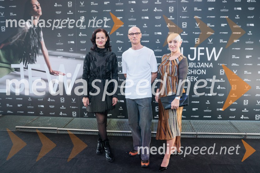  Urša Draž, modna oblikovalka;  Tomaž Draž, modni oblikovalec, Pletenine Draž;  ... Fashion Week 2025, tretji dan postregel z eksplozijo mladostne ustvarjalnosti