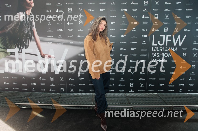 Ljubljanski teden mode 2025 zaključil s poklonom mladim talentom in modnim presežkom