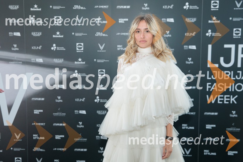 Ljubljanski teden mode 2025 zaključil s poklonom mladim talentom in modnim presežkom