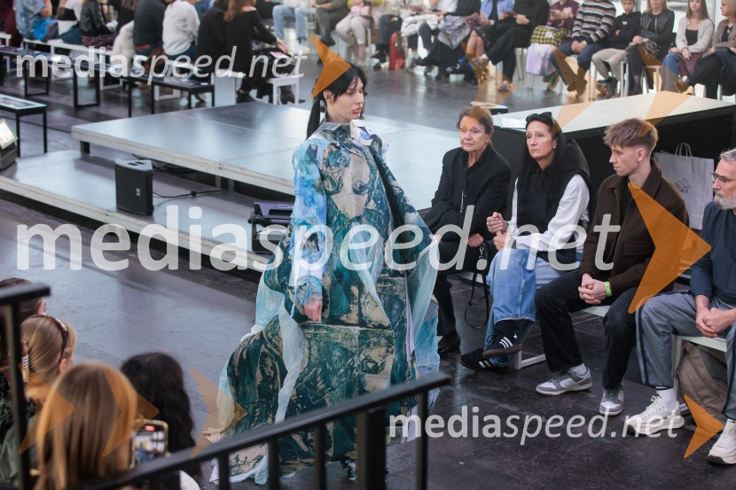 Ljubljanski teden mode 2025 zaključil s poklonom mladim talentom in modnim presežkom