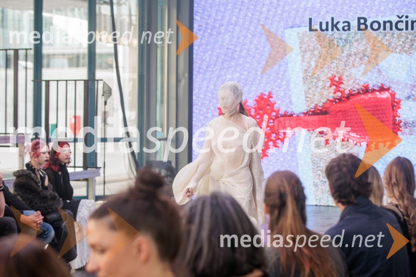 Ljubljanski teden mode 2025 zaključil s poklonom mladim talentom in modnim presežkom
