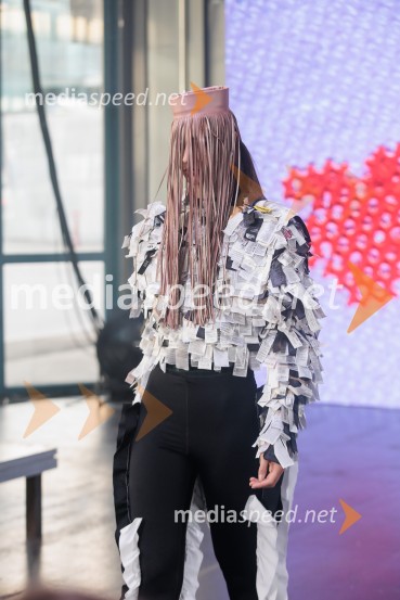 Ljubljanski teden mode 2025 zaključil s poklonom mladim talentom in modnim presežkom