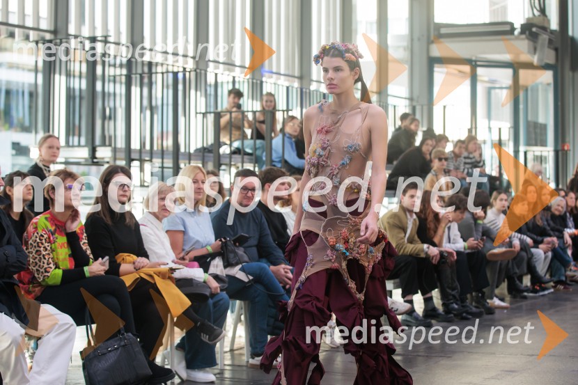 Ljubljanski teden mode 2025 zaključil s poklonom mladim talentom in modnim presežkom