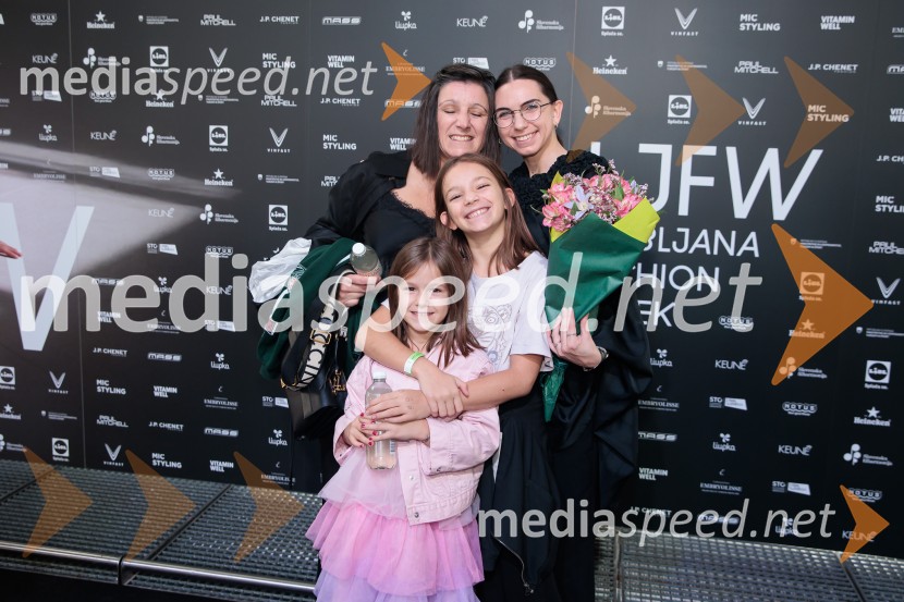 Ljubljanski teden mode 2025 zaključil s poklonom mladim talentom in modnim presežkom