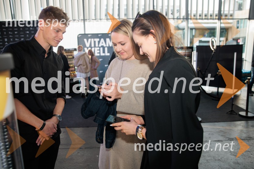 Ljubljanski teden mode 2025 zaključil s poklonom mladim talentom in modnim presežkom