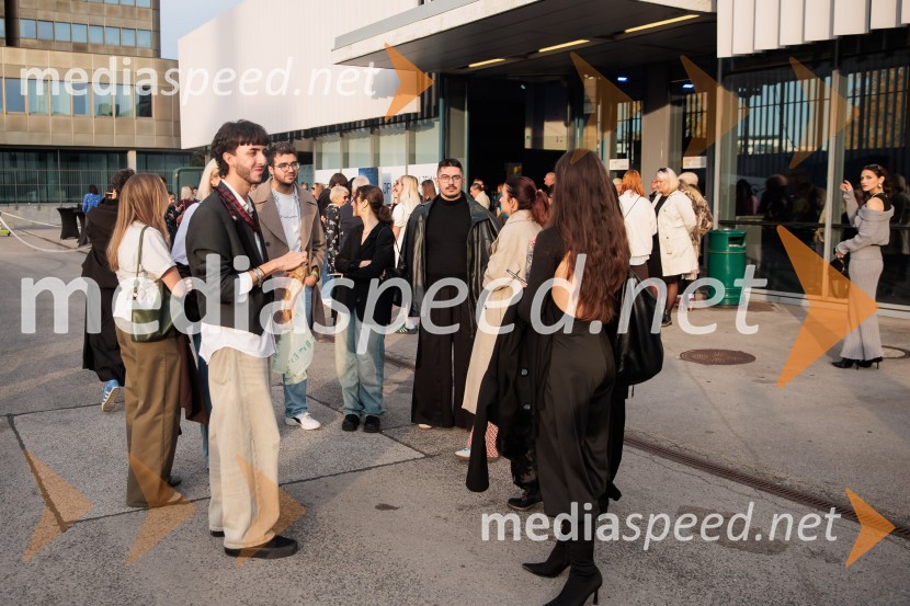 Ljubljanski teden mode 2025 zaključil s poklonom mladim talentom in modnim presežkom