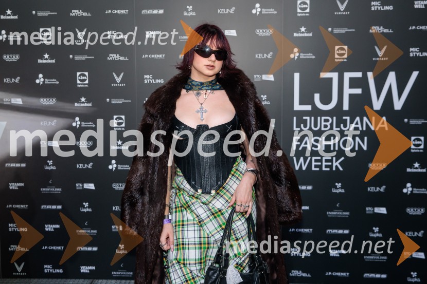 Ljubljanski teden mode 2025 zaključil s poklonom mladim talentom in modnim presežkom