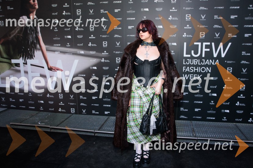 Ljubljanski teden mode 2025 zaključil s poklonom mladim talentom in modnim presežkom