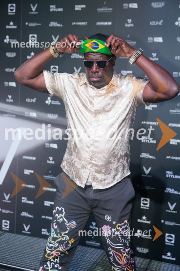 Ljubljanski teden mode 2025 zaključil s poklonom mladim talentom in modnim presežkom