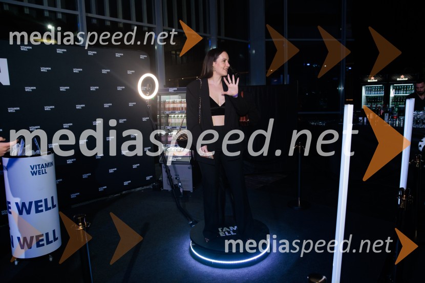 Ljubljanski teden mode 2025 zaključil s poklonom mladim talentom in modnim presežkom