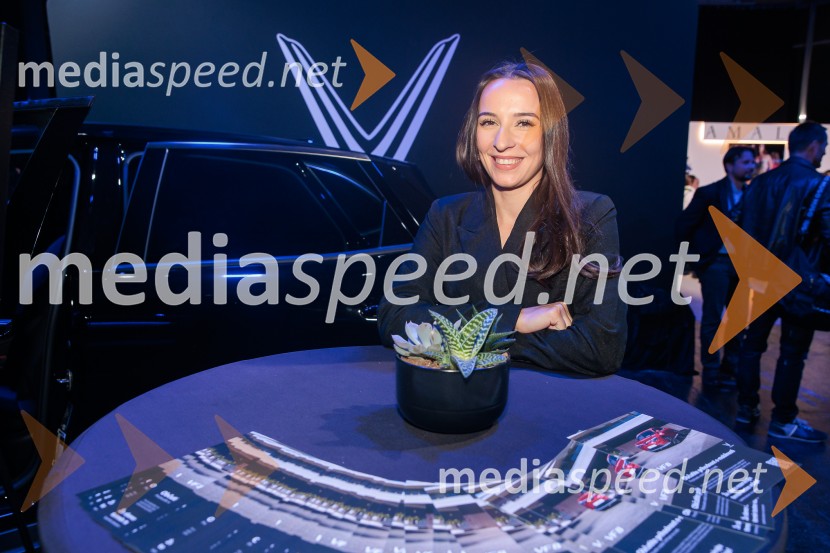 Ljubljanski teden mode 2025 zaključil s poklonom mladim talentom in modnim presežkom