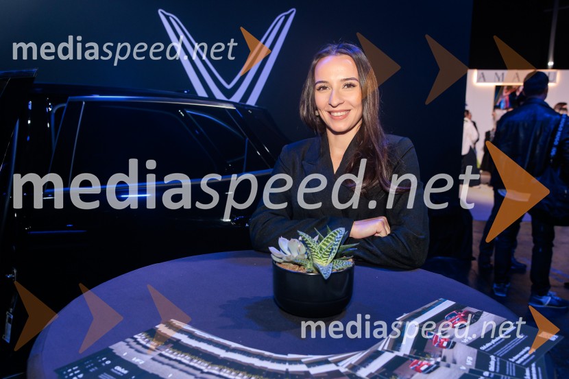 Ljubljanski teden mode 2025 zaključil s poklonom mladim talentom in modnim presežkom