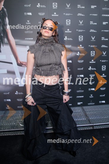 Ljubljanski teden mode 2025 zaključil s poklonom mladim talentom in modnim presežkom