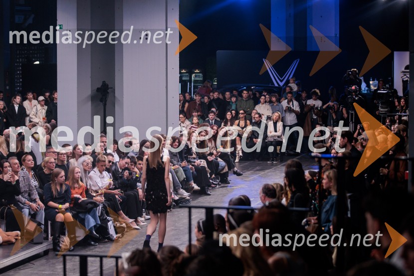 Ljubljanski teden mode 2025 zaključil s poklonom mladim talentom in modnim presežkom