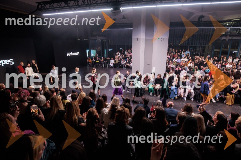 Ljubljanski teden mode 2025 zaključil s poklonom mladim talentom in modnim presežkom