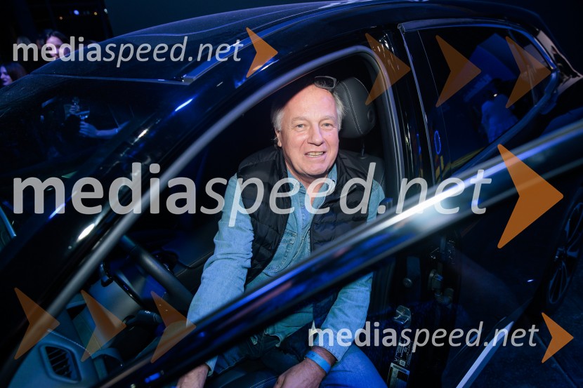 Ljubljanski teden mode 2025 zaključil s poklonom mladim talentom in modnim presežkom