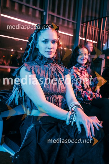 Ljubljanski teden mode 2025 zaključil s poklonom mladim talentom in modnim presežkom