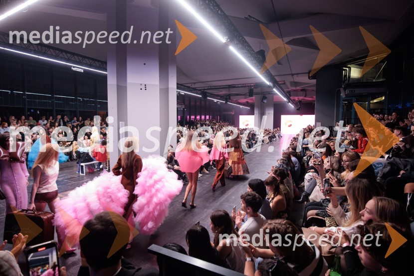 Ljubljanski teden mode 2025 zaključil s poklonom mladim talentom in modnim presežkom