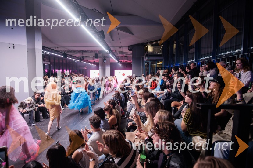 Ljubljanski teden mode 2025 zaključil s poklonom mladim talentom in modnim presežkom