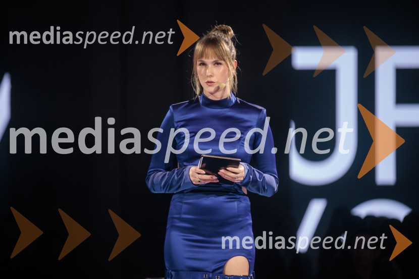 Ljubljanski teden mode 2025 zaključil s poklonom mladim talentom in modnim presežkom