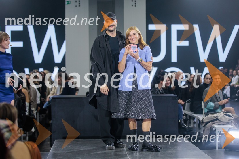 Ljubljanski teden mode 2025 zaključil s poklonom mladim talentom in modnim presežkom