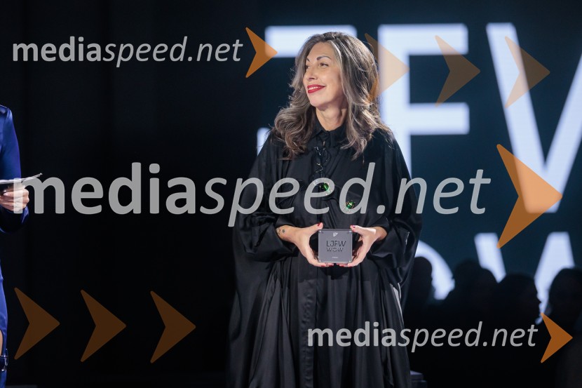 Ljubljanski teden mode 2025 zaključil s poklonom mladim talentom in modnim presežkom